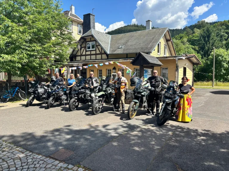 Motorrad-und-Cali9